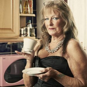 Beso de un type musclé pour ce soir Léonor - rencontre-Cougar-Quimper